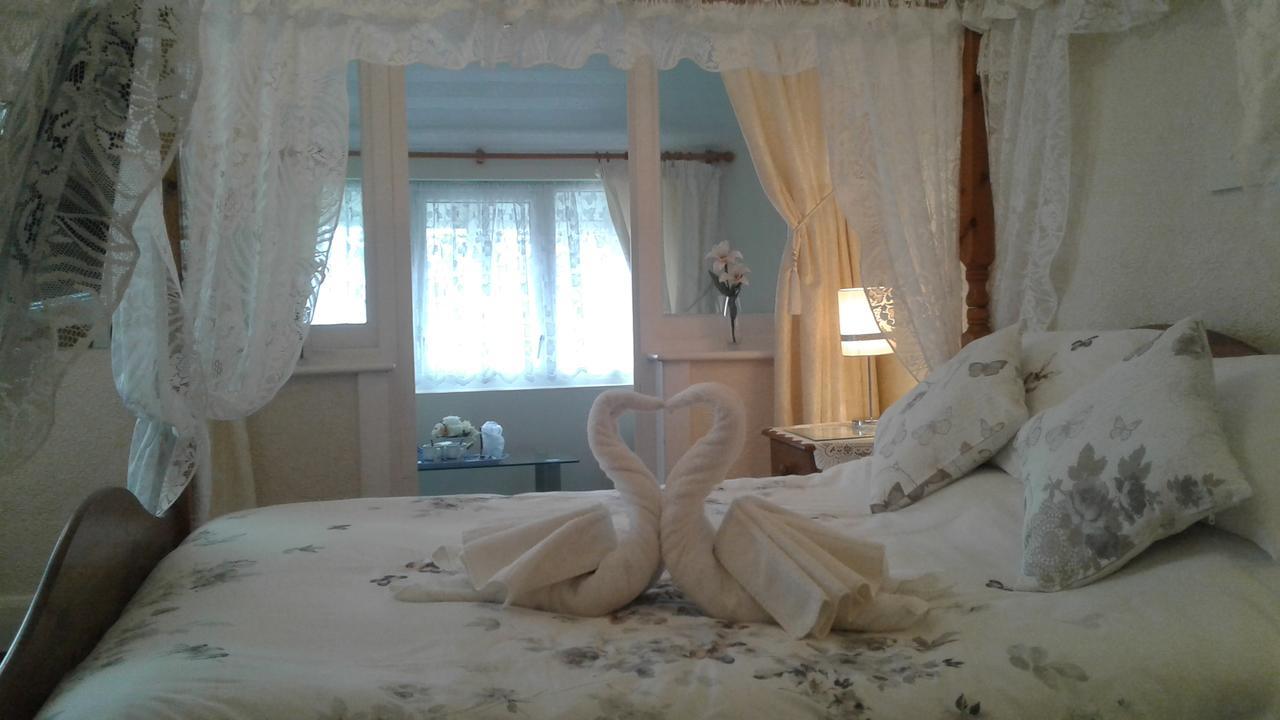 Knighton Lodge สเกคเนส ภายนอก รูปภาพ